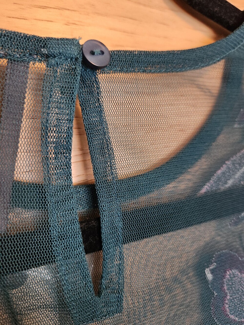 BY ANTHROPOLOGIE LONG-SLEEVE EMBROIDERED SHEER MESH GREEN PINK TOP SMALL NWT - Picture 11 of 14